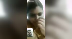 Intimer Video -Chat zwischen einem tamilischen Ehepartner und ihrem Partner 0 min 0 s