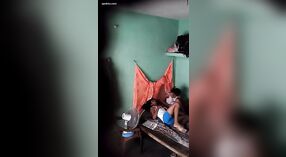 Relaciones sexuales intensas entre una esposa del pueblo de la India 2 mín. 10 sec