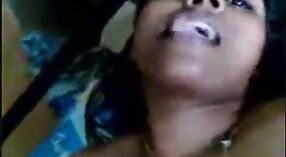 Desi bibi kanthi susu gedhe lan pus lemu ing video jinis 1 min 00 sec