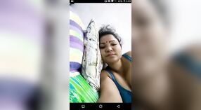 Mulher com Peitos grandes vai na webcam novamente 7 minuto 40 SEC