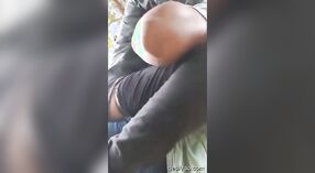 Tamil girls vazou vídeo de encontro apaixonado com seu amante 1 minuto 50 SEC