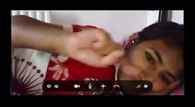 Ấn độ thiếu niên với lớn ngực tham gia Vào Skype trò chuyện, để lộ cô ấy ngực và cọ xát cô ấy l 0 tối thiểu 0 sn