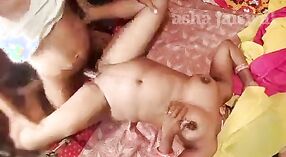 Sexe en famille indienne secrètement enregistré avec des parents éloignés 12 minute 00 sec