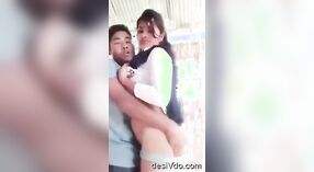 Een meisje uit Assam in Guwahati heeft geslachtsgemeenschap met haar partner 2 min 00 sec