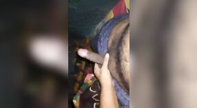 Người mẫu ấn độ cho một blowjob và được fucked trong phần 1 0 tối thiểu 0 sn