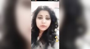 Sonas bigo vídeo chat ao vivo com bhabhi indiano a mostrar os seus mamilos 0 minuto 0 SEC