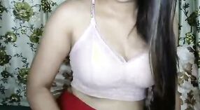 Sizzling trường cao đẳng cutie performs trên mạng quan sát, mạng theo dõi 0 tối thiểu 0 sn