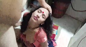 Punjabi dona de casa dá uma sensual boquete e fica penetrado 8 minuto 40 SEC