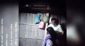 Suami dan menantu perempuan India terlibat dalam seks yang panas dan memalukan 2 min 20 sec