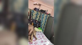 Pasangan indian sing semangat kanggo kegiatan seksual sing kuat 0 min 50 sec