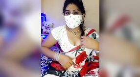 Indian housewife flaunts her curves and uses sex toys in homemade video 5 min 40 sec