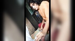 Indisches Amateur Sex Tape des attraktiven Universitätsstudent 2 min 00 s