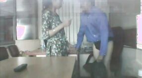 Desi Office性爱视频在印度丑闻中泄露 1 敏 40 sec