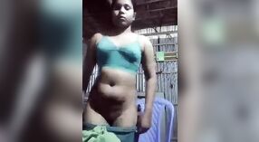 Ragazza indiana rivela il suo corpo nudo al suo amante 4 min 20 sec