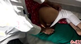 Los médicos cita secreta con la india amateur adolescente 1 mín. 20 sec