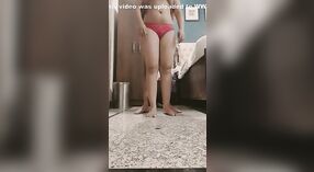 Un couple indien amateur s'engage dans une séance de sexe en webcam 0 minute 0 sec