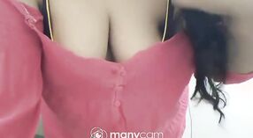 Gadis India gemuk menggoda pertunjukan telanjang solo di webcam 1 min 30 sec