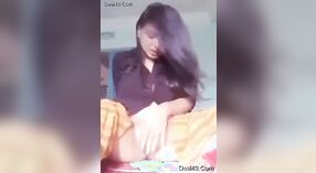 Vidéo exclusive d'une bangladaise excitée révélant sa zone intime humidifiée sur webcam 0 minute 0 sec