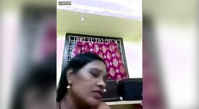 Indian housewife flaunts her attractive breasts 0 min 0 sec