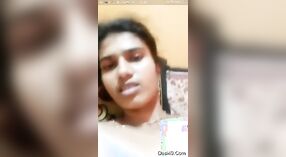 Heute Highlight: Indian Girl stellt ihre Brüste und Genitalien in Webcam Teil 4 zur Verfügung 2 min 50 s