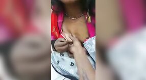 Sexo al aire libre con chica de pueblo en Odia para tu placer 1 mín. 50 sec