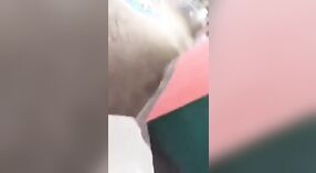 El sexo bengalí al aire libre se convierte en MMS viral con una nena de gran culo 2 mín. 20 sec