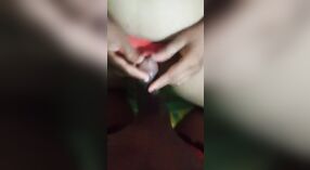 Babus hairy Indian pussy gets a creamy filling in this viral sex video 0 min 0 sec